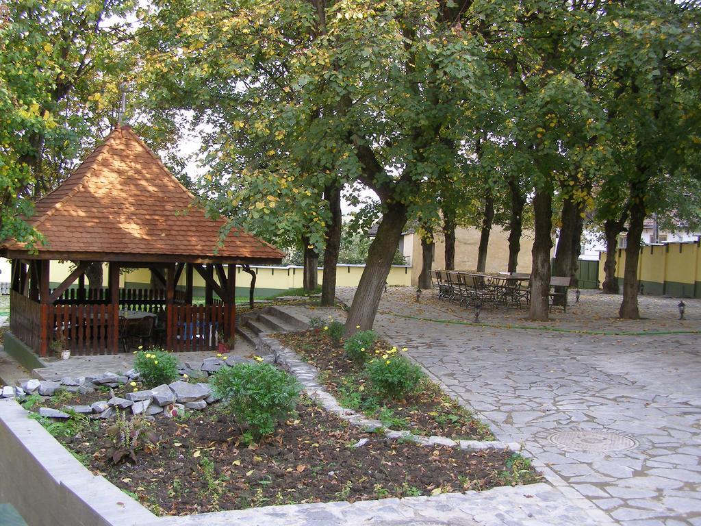 Pensiunea Sub Cetate Cisnadie Exterior photo